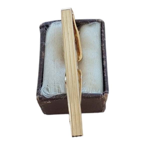 Tie & Cufflinks Accessories - Picture 7 of 7